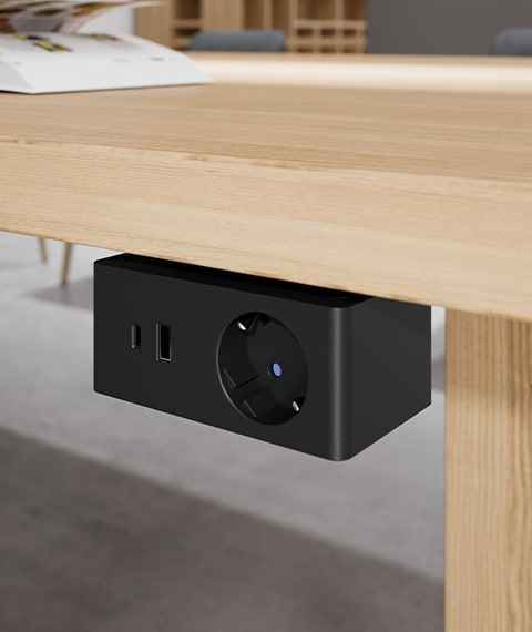 پریز برق توکار و ماژول شارژ مدل VersaQ