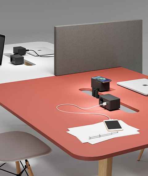 پریز برق توکار و ماژول شارژ مدل VersaQ